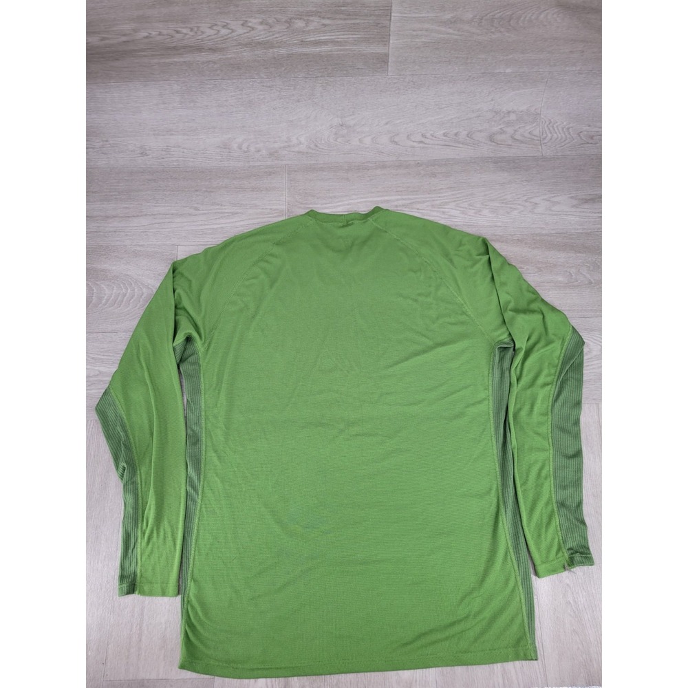 Patagonia Women's Size XL Green Capilene Base Layer Long Sleeve Top